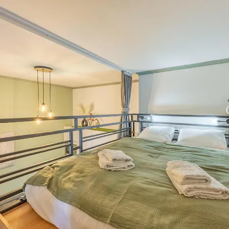 Homely I 48m2 I Elevator I Self Check-in Apartment Prague