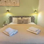 Homely I 48m2 I Elevator I Self Check-in Apartamento